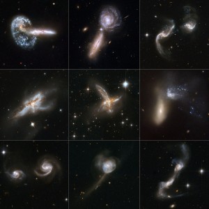 Regroupées au sein d'amas plus ou moins denses depuis plus de douze milliards d'années, les galaxies se rencontrent et fusionnent régulièrement. Durant ces rencontres, de violentes marées gravitationnelles expulsent des dizaines de milliards d'étoiles qui se perdent dans l'espace intergalactique. Photo Nasa/ESA/STSCI.