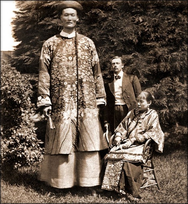 "Chang, le géant chinois", un homme ayant vécu au XIXe siècle, connu pour sa taille exeptionnelle : 2,40 mètres d'après les documents de l'époque. / Ph. Ralph Repo via Wikimedia Commons - CC BY 2.0